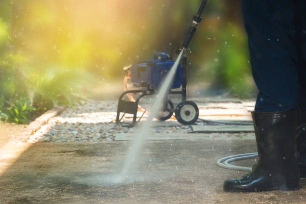 Best Driveway Pressure Washing  in Porterville, CA